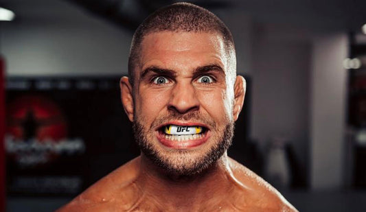 How To Clean Your Gum Shield