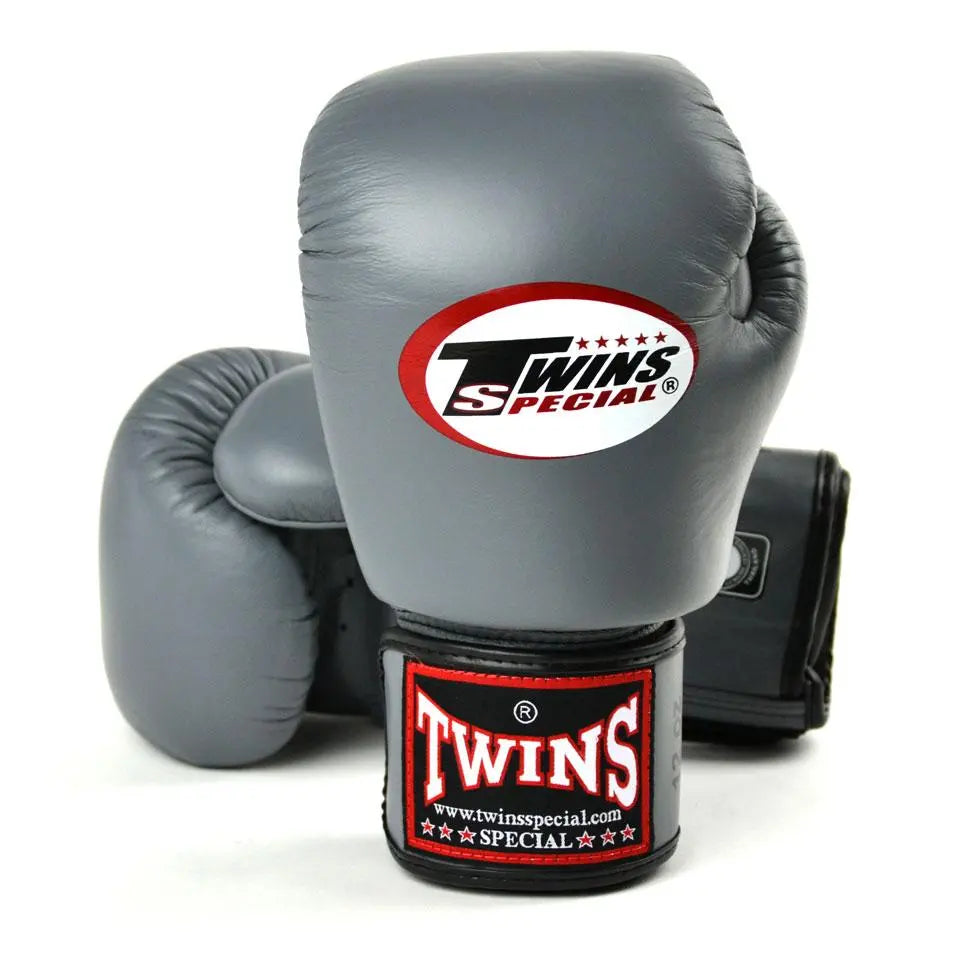 TWINS SPECIAL BOXING GLOVES GREY