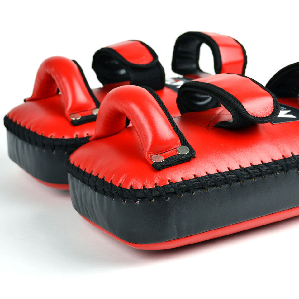 MTG KPL2 PRO LEATHER THAI KICK PADS RED/BLACK