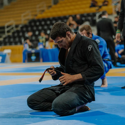 PROGRESS ACADEMY GI(WITH FREE WHITE BELT) BLACK